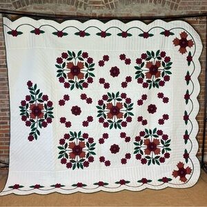 Handmade Appliqué Quilt Bedspread King 102” x 112”